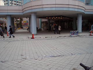 新浦安駅前 ショッピングモール